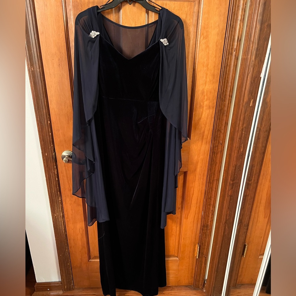 R & M Richards Blue Velour Formal Dress Sz 10